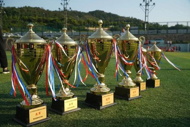 邹雨宸14+6北控6人上双大胜青岛 杰曼空砍50分