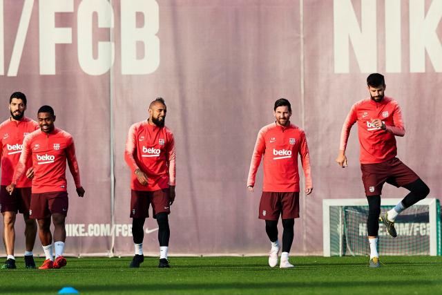 雷霆力克卫冕冠军豪取15连胜 鹈鹕轻取奇才